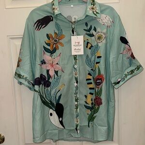 Amazon Floral Print Button-Up top